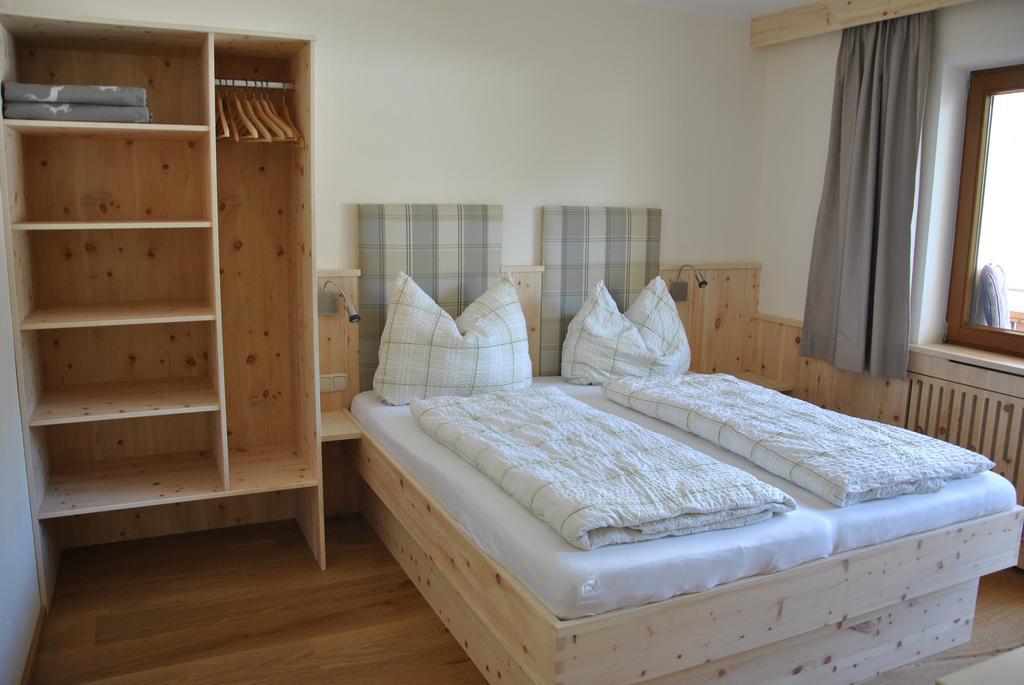 Haus Leo Apartment Solden Bagian luar foto